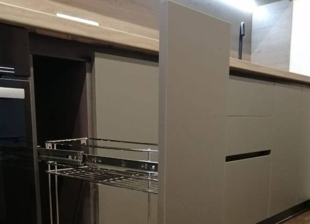Угловая кухня Визави 2,8х1 м